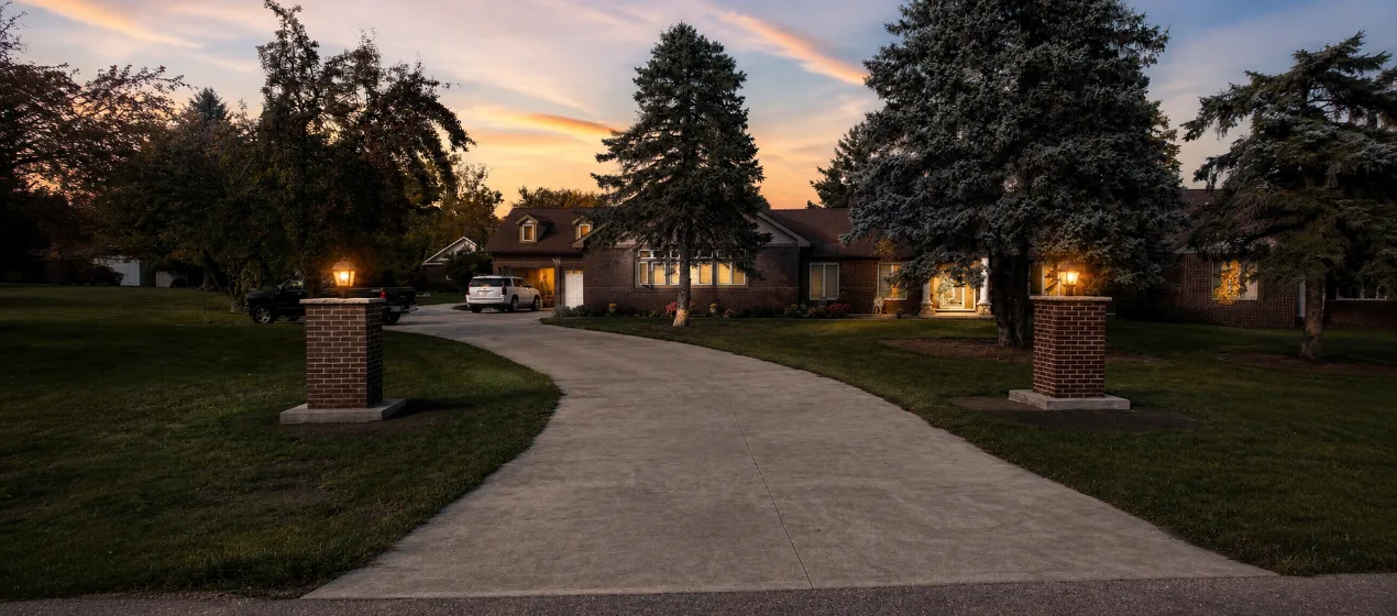 Pillars of the Community: An Entrance Built for a Leader